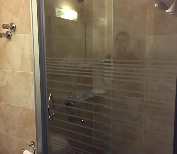 Liman Otel Kuşadası